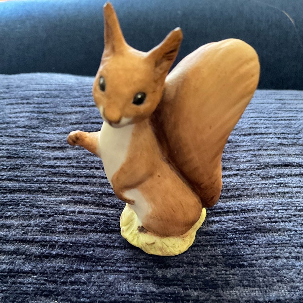 Aynsley porcelain squirrel figurine